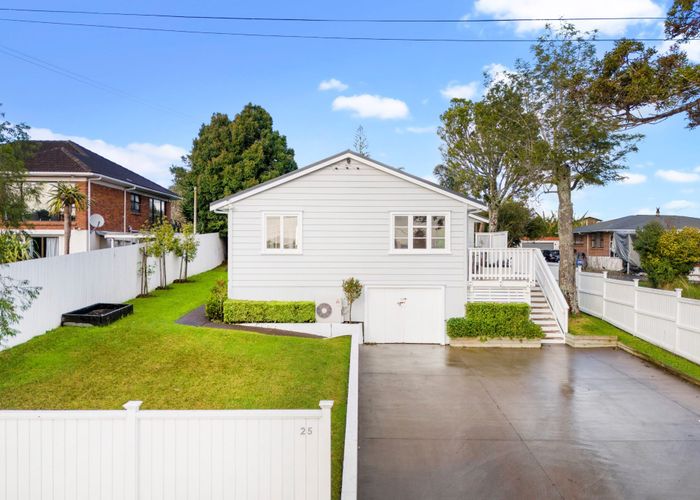  at 25 Evans Road, Glen Eden, Waitakere City, Auckland