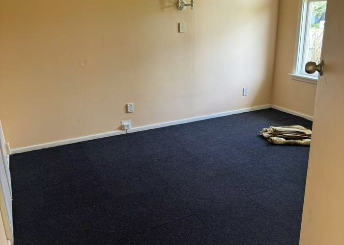  at 122 Avonhead Road, Avonhead, Christchurch City, Canterbury