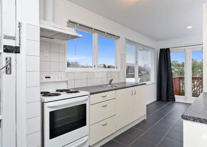  at 73 Rosier Road, Glen Eden, Waitakere City, Auckland