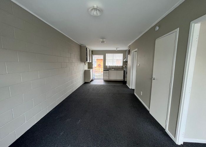  at 17 Rodney Street, Howick, Auckland