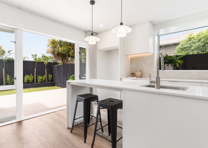  at 18 Dover Street, St. Albans, Christchurch City, Canterbury