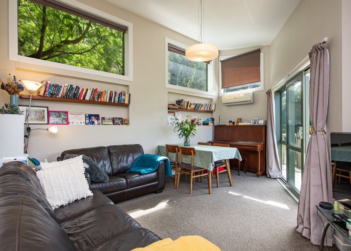  at 129 Raroa Road, Aro Valley, Wellington