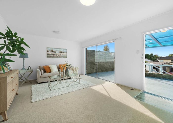  at 2/133 Ennis Avenue, Pakuranga Heights, Manukau City, Auckland
