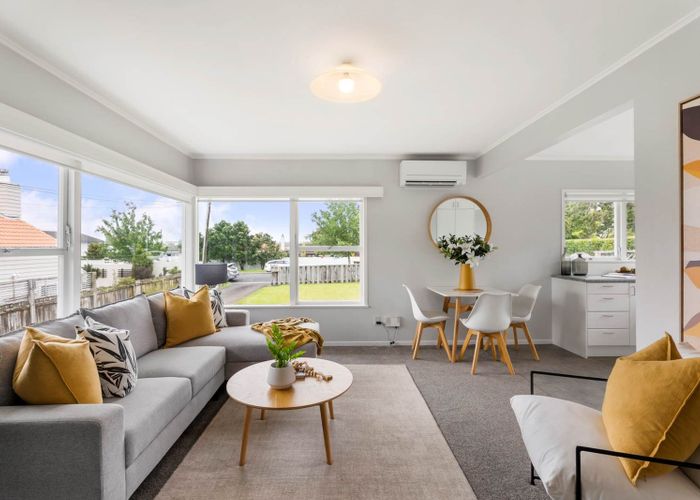  at 1/11 Dallinghoe Crescent, Milford, North Shore City, Auckland