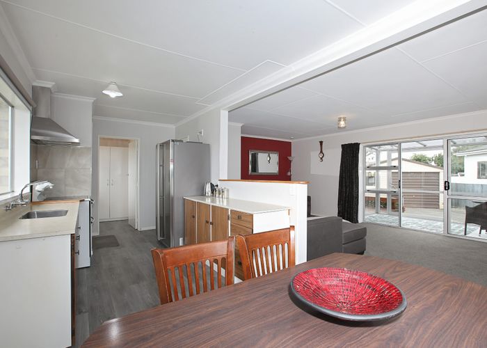  at 30 Leader Street, Riverton