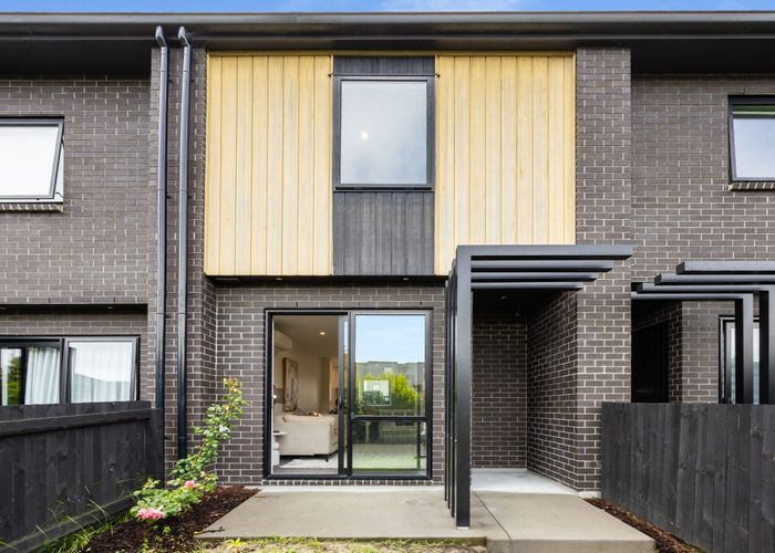  at 74 Glidepath Road, Hobsonville, Waitakere City, Auckland