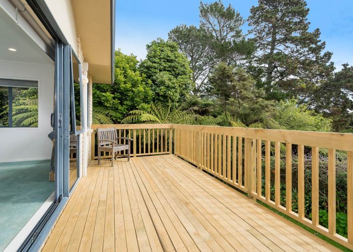  at 11A Canary Place, Unsworth Heights, North Shore City, Auckland