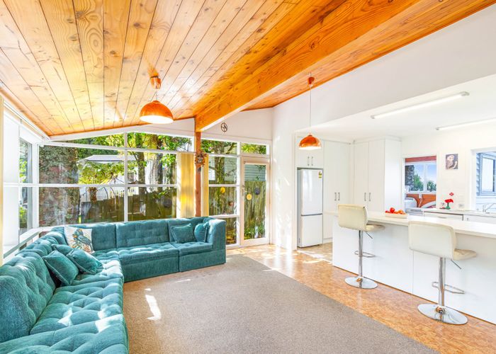  at 98 Scenic Drive, Titirangi, Waitakere City, Auckland