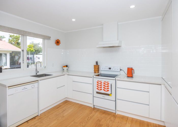  at 25 Morris Road, Hillcrest, Hamilton
