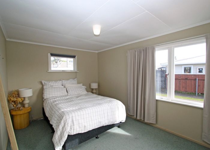  at 10 Trafalgar Street, Westown, New Plymouth, Taranaki