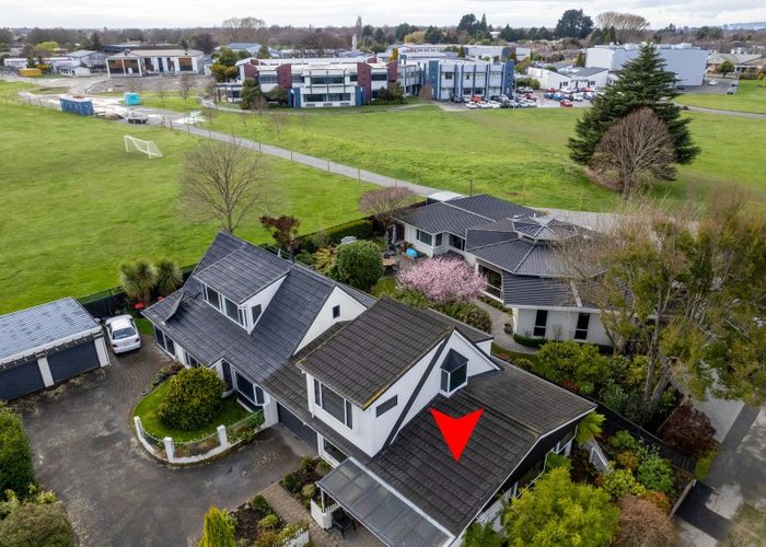  at 1/208 Memorial Avenue, Burnside, Christchurch