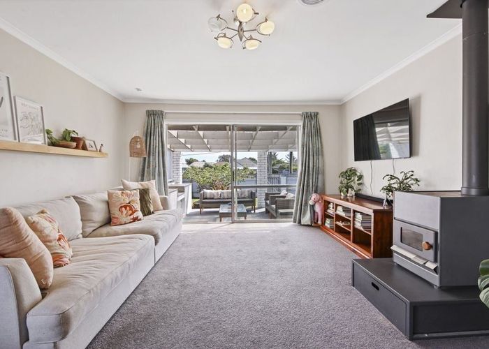  at 8 Pandora Street, North New Brighton, Christchurch City, Canterbury