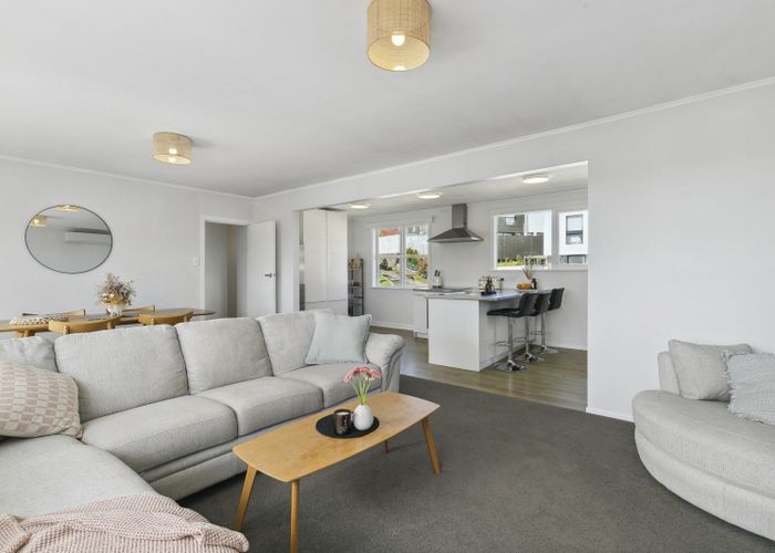  at 5 Oswald Crescent, Paparangi, Wellington