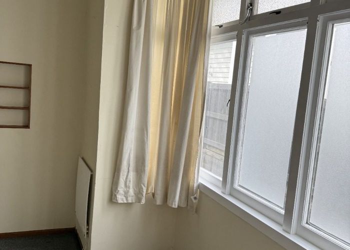  at 2/23 St Albans Avenue, Mount Eden, Auckland City, Auckland