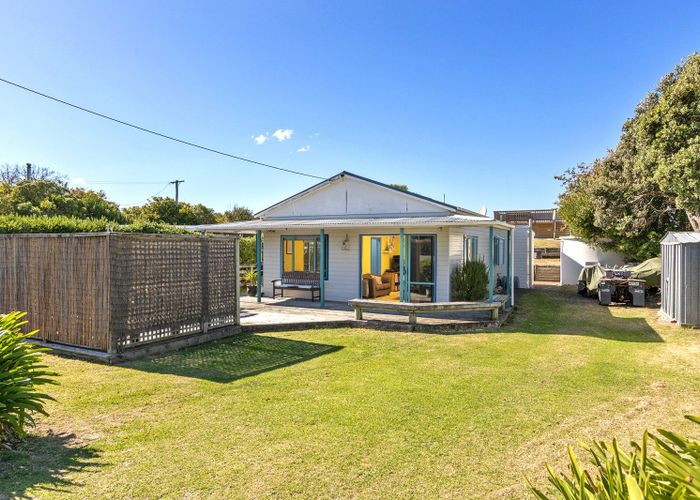  at 43 Pinedale Crescent, Riversdale Beach