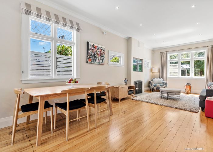  at 17 Aorangi Terrace, Thorndon, Wellington