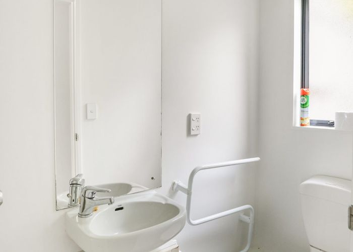  at 34 Malaspina Place, Papatoetoe, Manukau City, Auckland