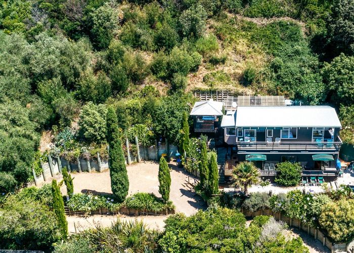  at 5 Sixth Avenue, Onetangi, Waiheke Island, Auckland