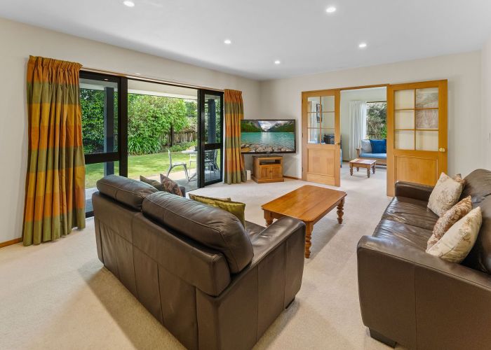  at 20 Malthouse Crescent, Brightwater, Brightwater