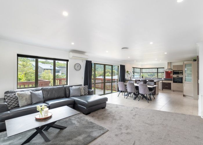  at 5 McEwen Crescent, Riverstone Terraces, Upper Hutt, Wellington