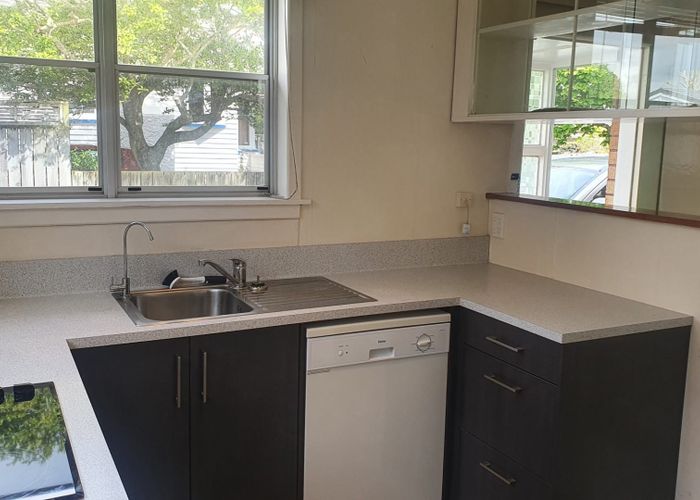  at 1/10 Shortland Street, Lower Vogeltown, New Plymouth