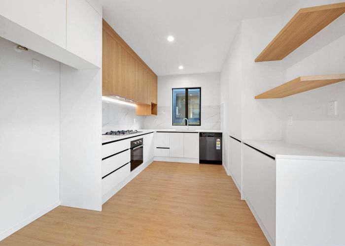  at Lot 2/25 Hutchinson Avenue, New Lynn, Waitakere City, Auckland