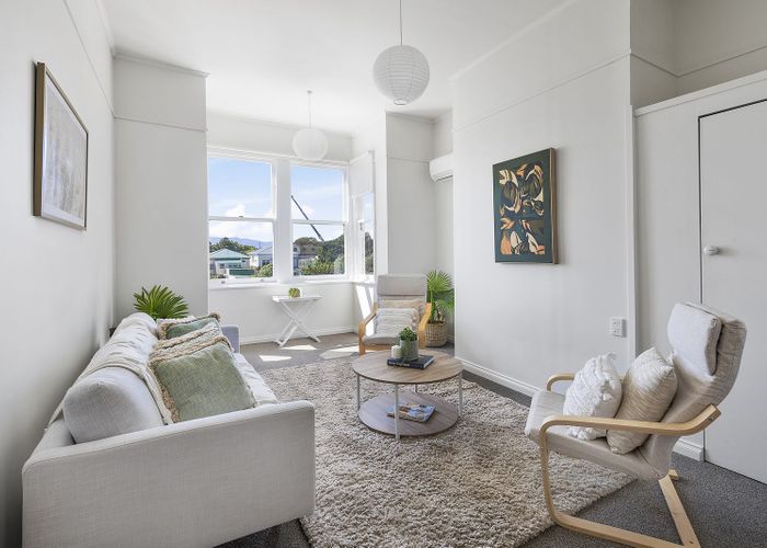 Free property data for 76 Rolleston Street, Mount Cook, Wellington