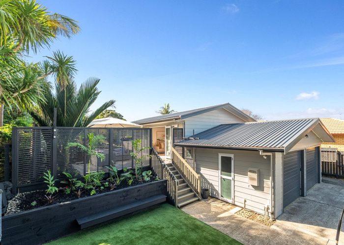  at 2/24 Mays Road, Onehunga, Auckland City, Auckland