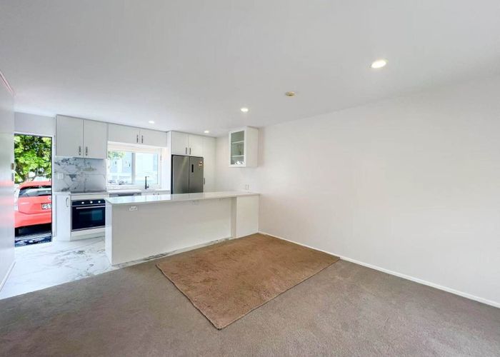  at 15/218 Captain Springs Road, Onehunga, Auckland City, Auckland