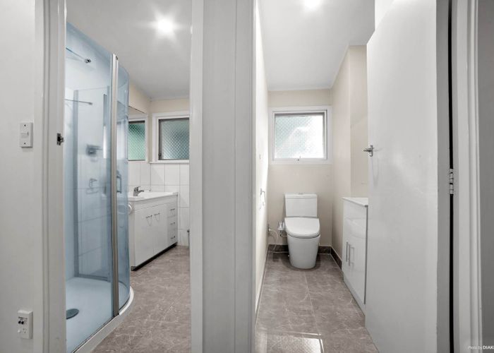  at 9 Stanaway Street, Hillcrest, Auckland