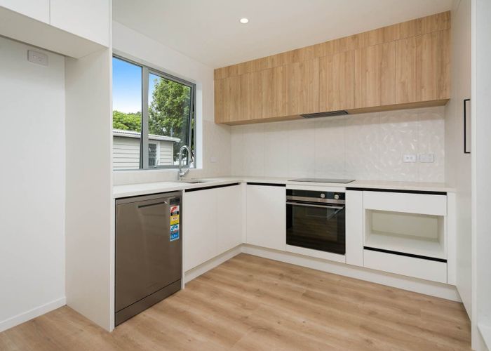  at 11B Compton Street, Hillcrest, North Shore City, Auckland