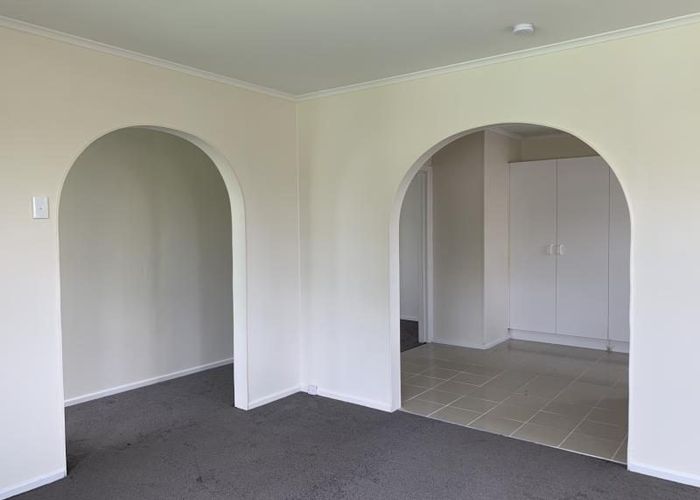  at 1/50 Panorama Road, Mount Wellington, Auckland