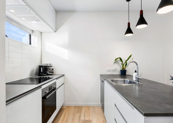  at 13/6 Oswald Crescent, Paparangi, Wellington, Wellington