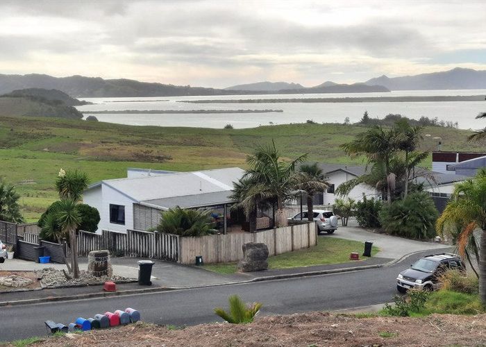  at 8 Matakohe Place, Portland, Whangarei, Northland
