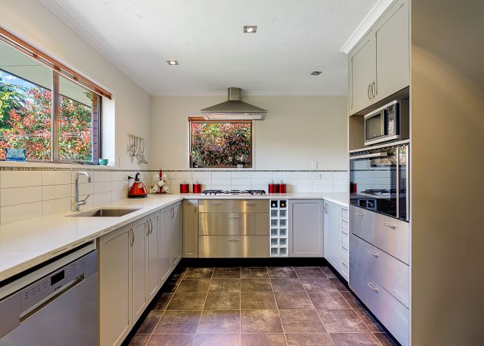  at 470 Avonhead Road, Avonhead, Christchurch