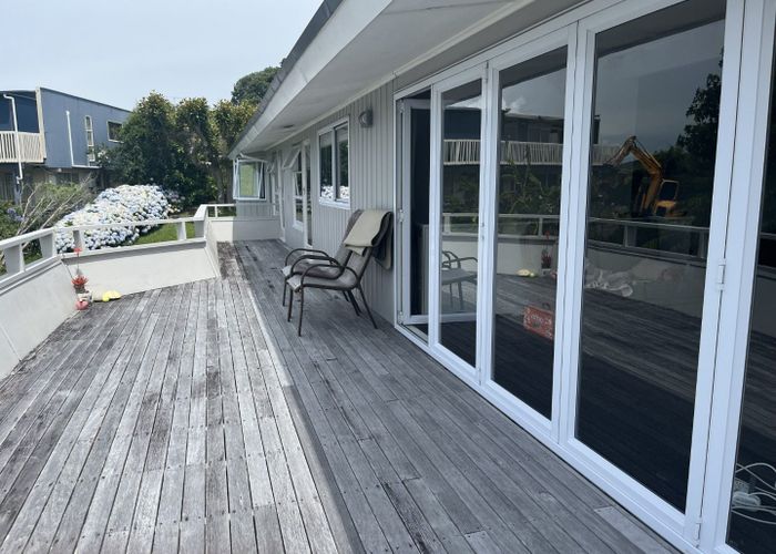  at 98 Matipo Road, Mairangi Bay, North Shore City, Auckland