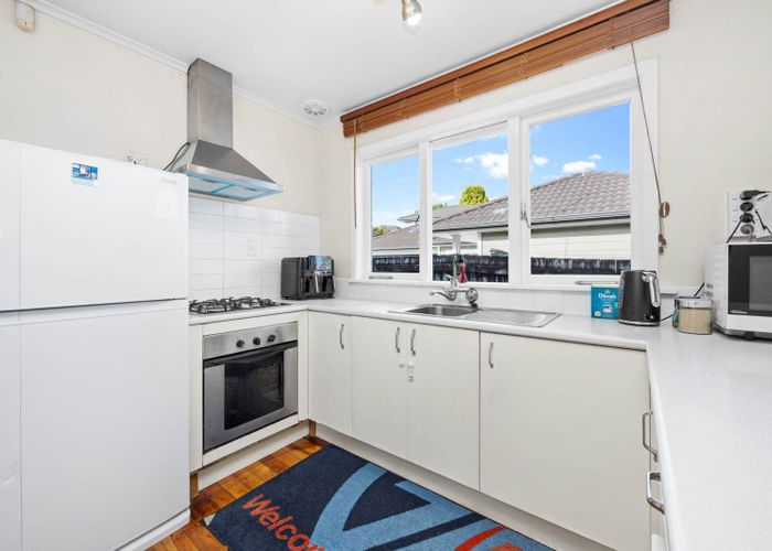  at 416 West Coast Road, Glen Eden, Waitakere City, Auckland