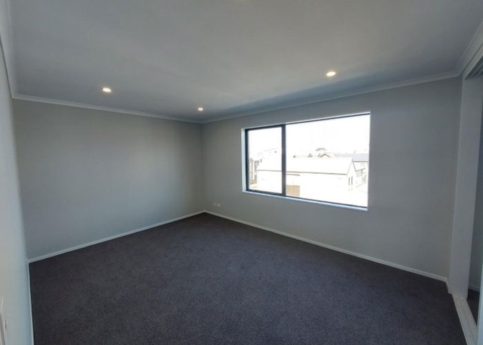  at 10/4 Matimati Place, Hobsonville, Waitakere City, Auckland