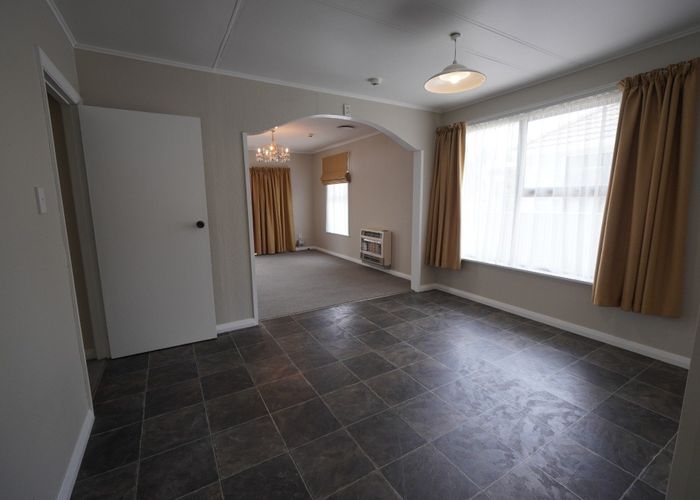  at 9 Bristol Crescent, Roslyn, Palmerston North, Manawatu / Whanganui