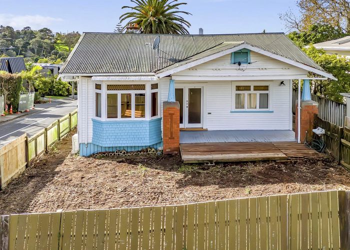  at 11 Kingsley Street, Westmere, Auckland