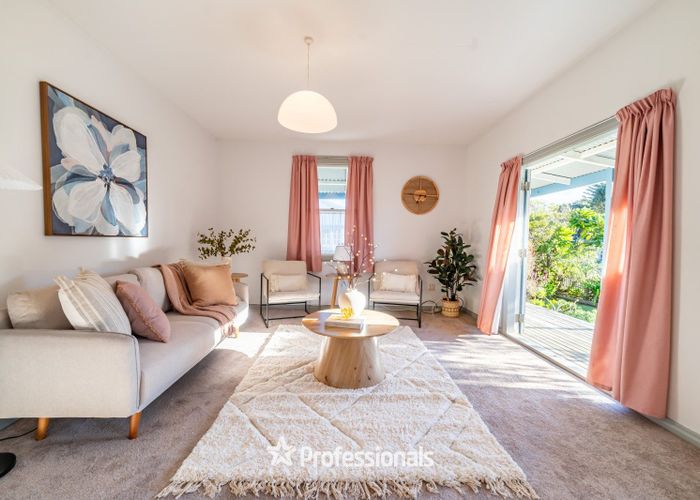  at 124 Tutere Street, Waikanae Beach, Kapiti Coast, Wellington