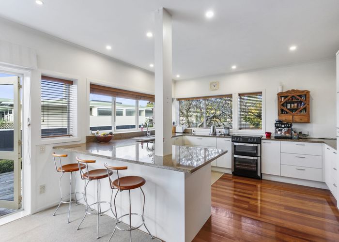  at 45 Riverlea Avenue, Pakuranga, Auckland