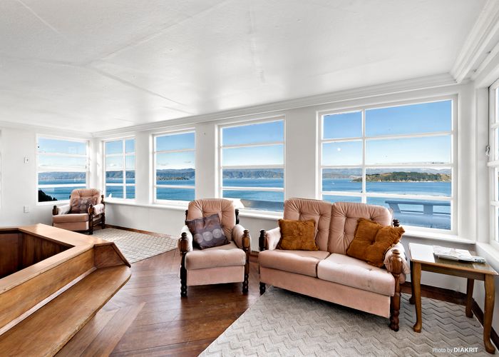  at 141 Barnard Street, Wadestown, Wellington