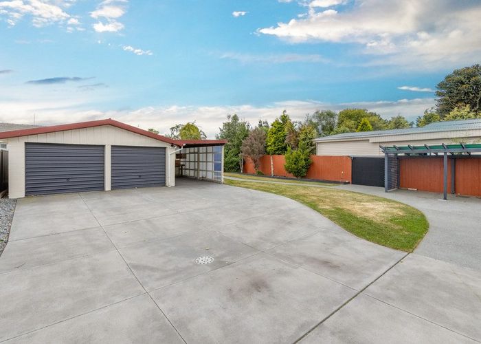  at 22 Barnes Road, Redwood, Christchurch