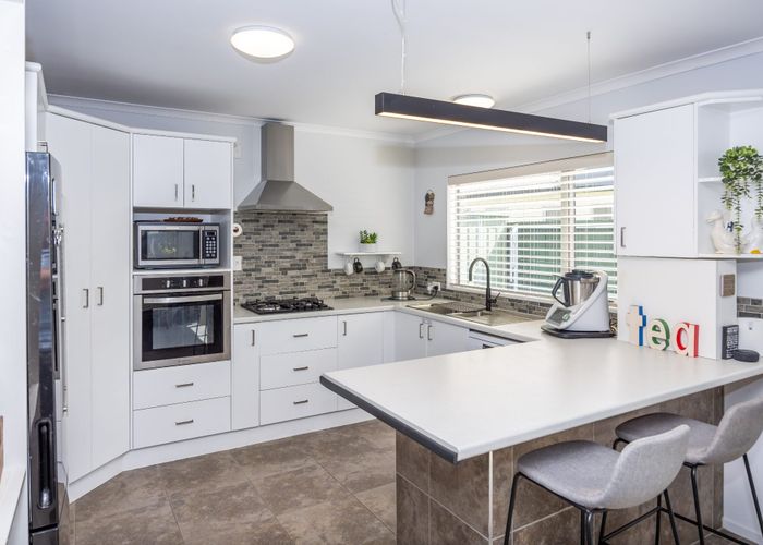  at 23 Gordon Davies Lane, Huntington, Hamilton