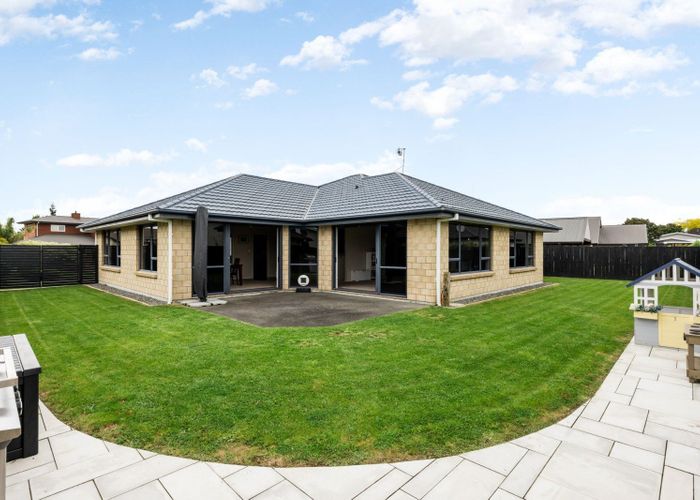  at 50 Palliser Drive, Huntington, Hamilton