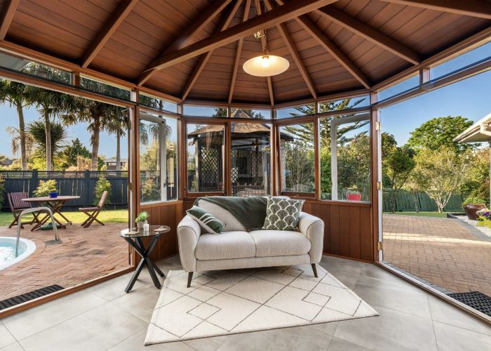  at 11 Wilbur Place, Sunnyhills, Manukau City, Auckland