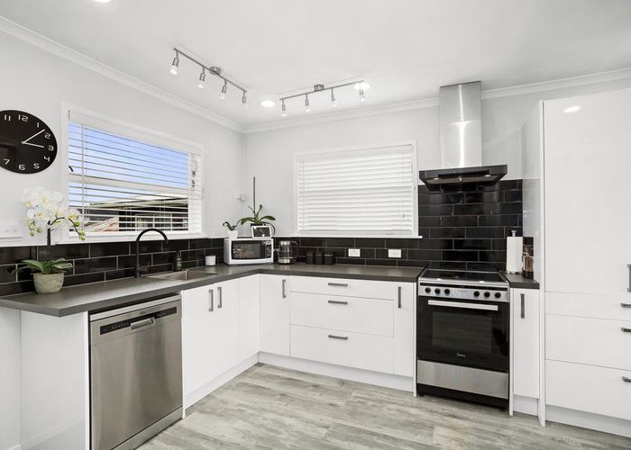  at 16 Pencarrow Crescent, Wainuiomata, Lower Hutt