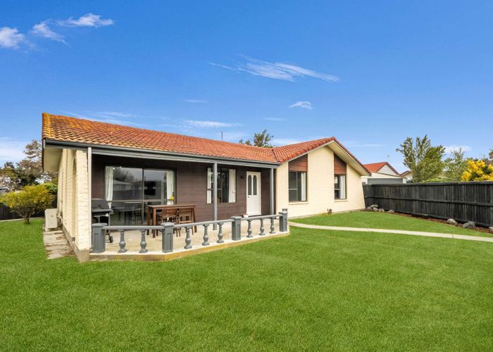  at 12 Mchaffies Place, Wainoni, Christchurch City, Canterbury