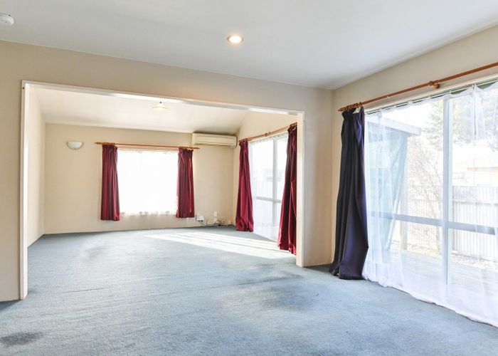  at 1024A Hood Street, Mayfair, Hastings